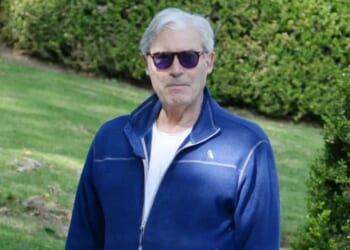 80s movie heartthrob, 79, is unrecognizable on dog walk in LA 42 years after acting career stalled