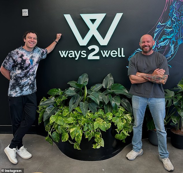 He went on to credit wellness company Ways2Well, founded by Brigham Buhler (r), with helping him lose the weight