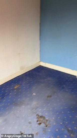 The star referred to his old place as a 'pub', because his followers would often question if he really lived there