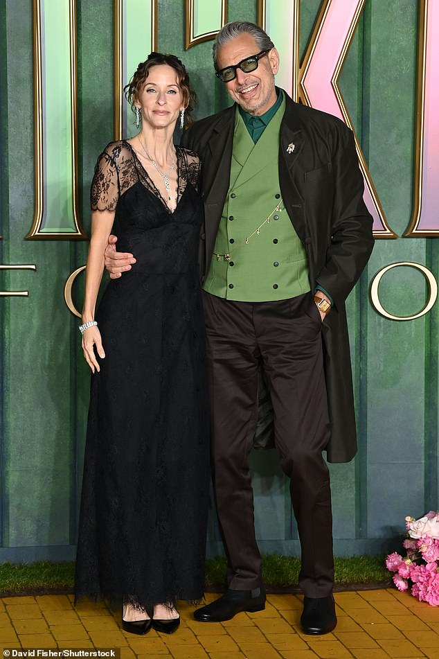 The Jurassic Park star was joined by his wife Emilie Livingston, who stunned in a stylish black dress with a lace trim