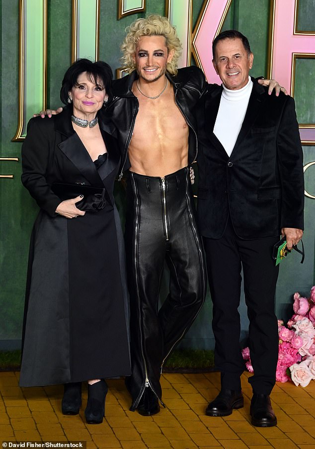 Ariana's brother Frankie and her parents Joan and Edward Butera were also at the premiere to support her, after she earned critical acclaim for her role as Glinda in the first film