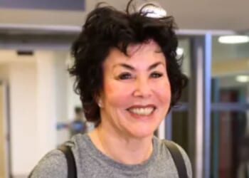 Ruby Wax lands in Australia for I'm A Celebrity and is excited to 'pick apart' the other stars