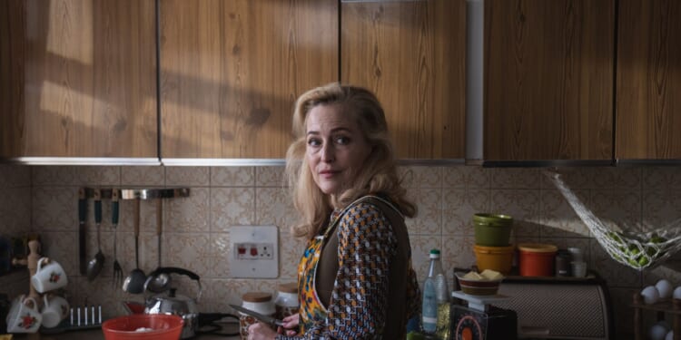 ‘Totally lost’ C4 viewers switch OFF Gillian Anderson’s new show as they SLAM ‘mumbling’ cast