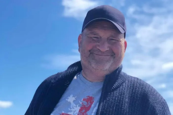 Binman killed in horror lorry crash is pictured as 'heartbroken' family pay tribute to beloved dad