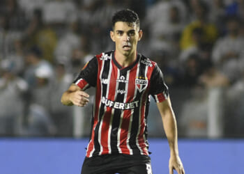 Former Chelsea star Oscar, 34, rushed to hospital after ‘collapsing’ in training as heart problem is detected