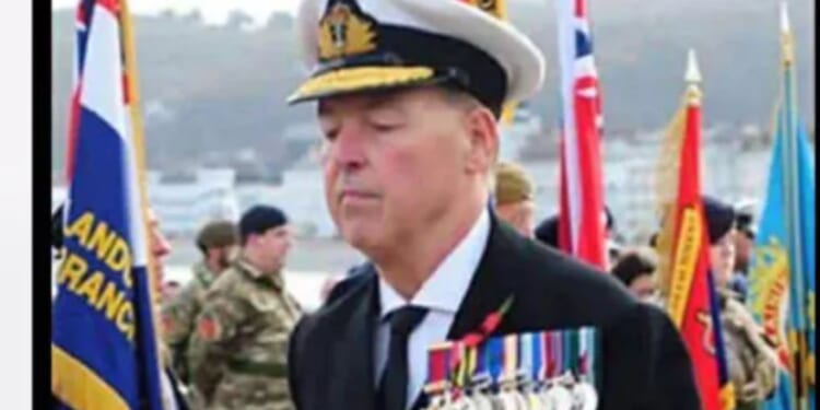 'Phoney' admiral with fake medals sparks veterans' fury after blagging his way into Remembrance event