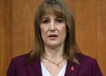 Under-pressure Rachel Reeves BOOED at business awards bash at swanky London hotel as fury grows ahead of Budget