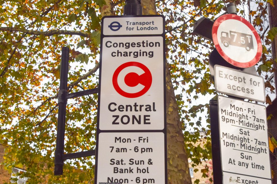 London, UK. 13th Nov, 2025. A congestion charge sign on a street in central London as Transport For London announces that the congestion charge is set to rise by 20 percent to18 pounds and will now also apply to electric vehicles, which were previous