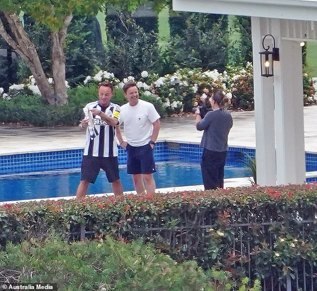 The famous duo kept casual with Ant in a Newcastle United football shirt and Dec in a white tee