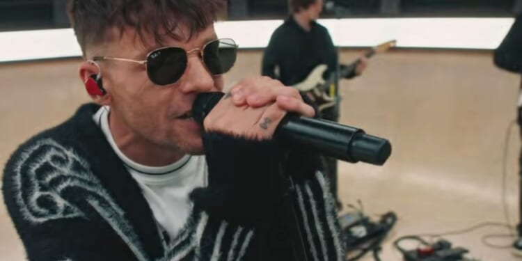 Louis Tomlinson gives rare insight into romance with girlfriend Zara McDermott with new love song