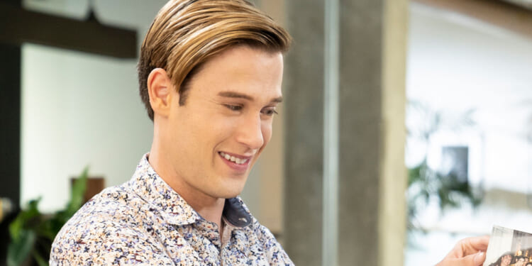 Hollywood Medium star Tyler Henry undergoes emergency brain surgery after docs discover a ‘cyst and swelling’