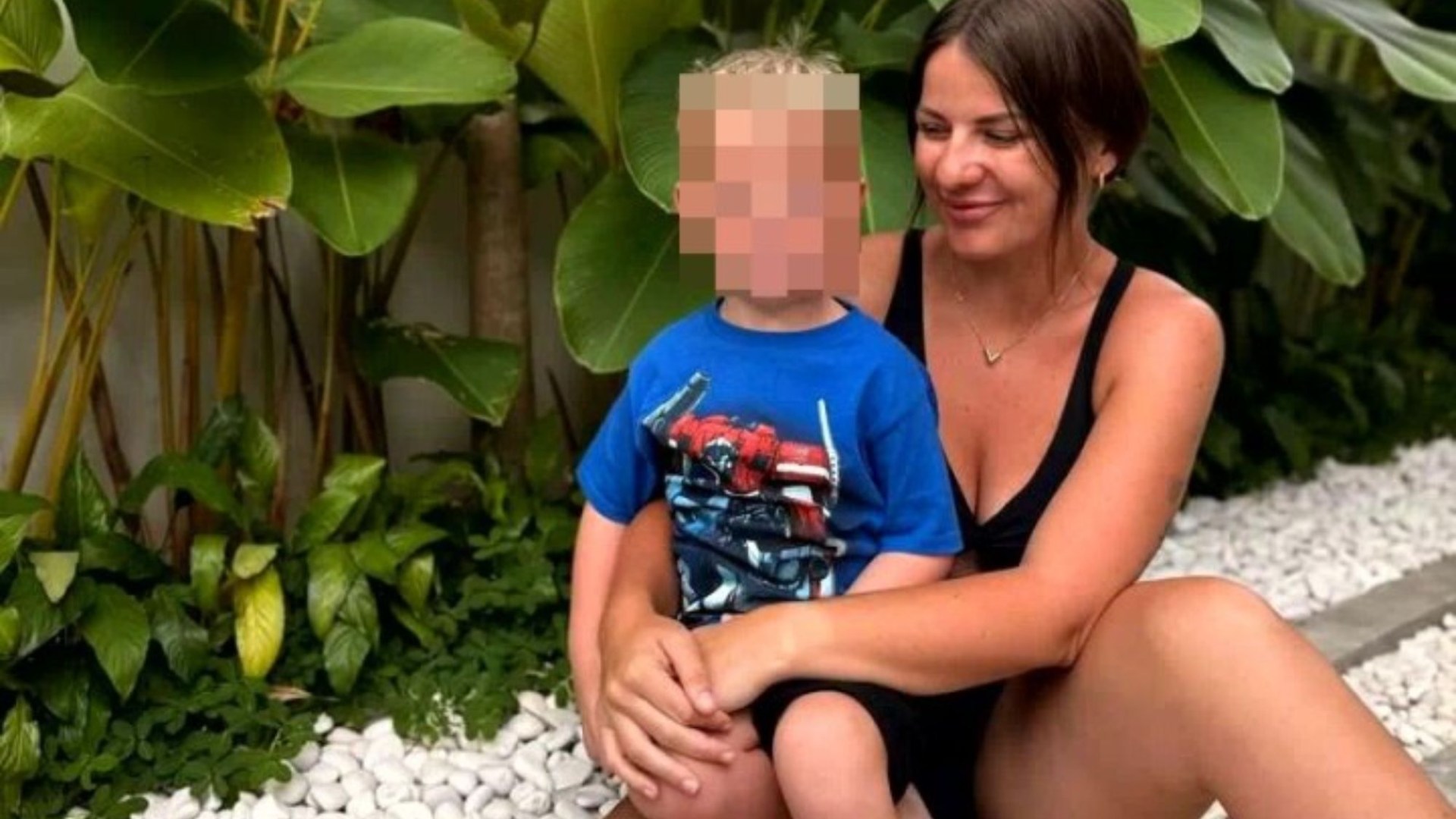 I’m a mum & spend more on my clothes than theirs, tell them food is spicy so I don’t share