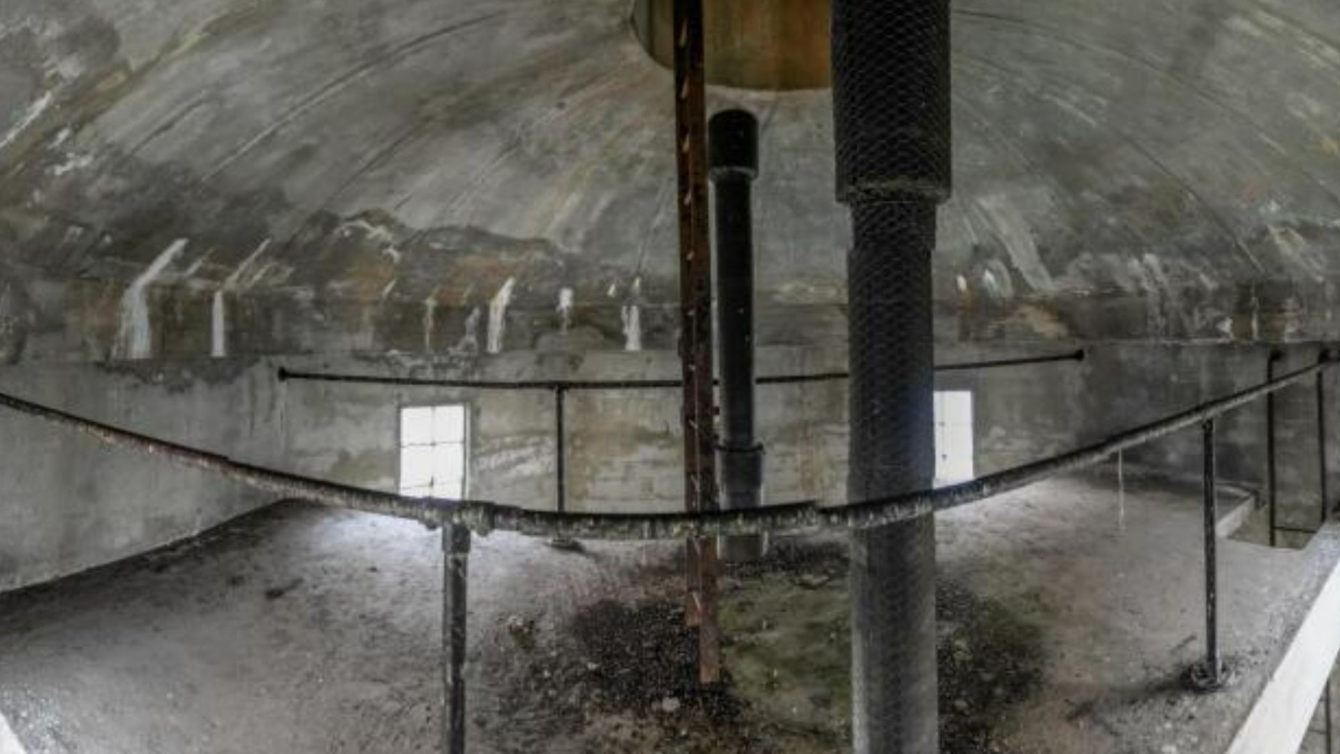 Four-storey 'house' on sale for just £200k looks like a Grand Designs project