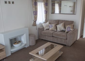 Holidaymakers reject homes in seconds