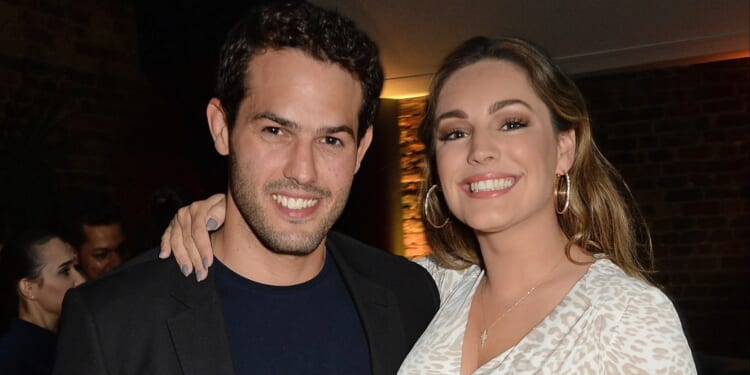 Who is Kelly Brook's husband Jeremy Parisi?