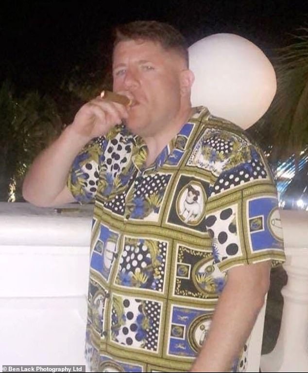 Wright was at the centre of a mob known as The Ointment, who arranged violent clashes with rival firms and revelled in the chaos that ensued