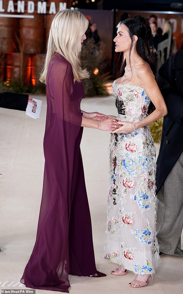 Demi and Ali, who star in the series as Cami Miller and Angela Norris, are seen together at the premiere