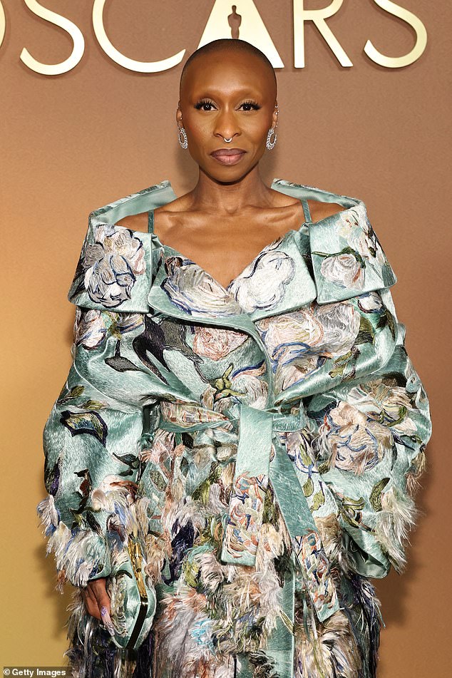 She accessorized her look with a nose ring