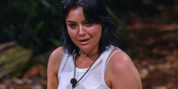 Shona McGarty’s terror as she was forced to call in police over obsessive fan