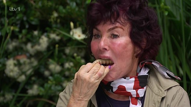 The pair headed to The Divey together and were seated at a large banquet table where they learned there would be ten rounds of delights on offer, all worth a star and a meal for camp