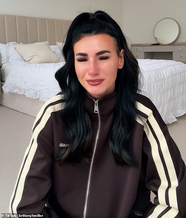 Four million people watched Brittany's tearful apology for what she now claims was a ¿mistake¿