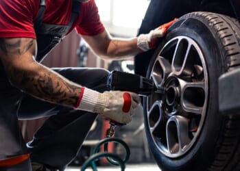 Parents urging kids to get hands-on jobs to protect careers from artificial intelligence