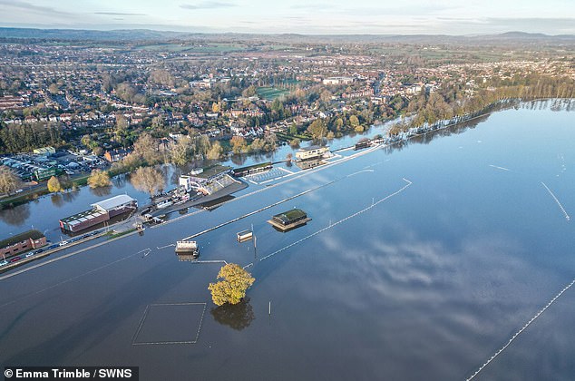 Flooding around Worcester Racecourse this morning as temperatures drop this week