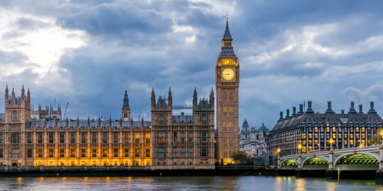 Sinister MI5 warning about Chinese spies targeting MPs sparks demands to sanction Beijing