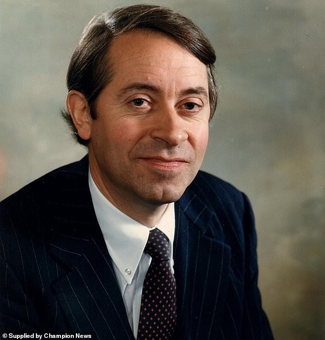 The row all started when his father Leendert Grijns died in 2019. Before then, the family had enjoyed a more tranquil relationship