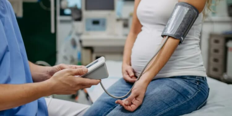 Free NHS jab 'dramatically reduces' risk of pregnancy complications