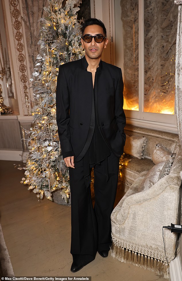 Model and influencer Rahi Chadda looked cool in an all black look