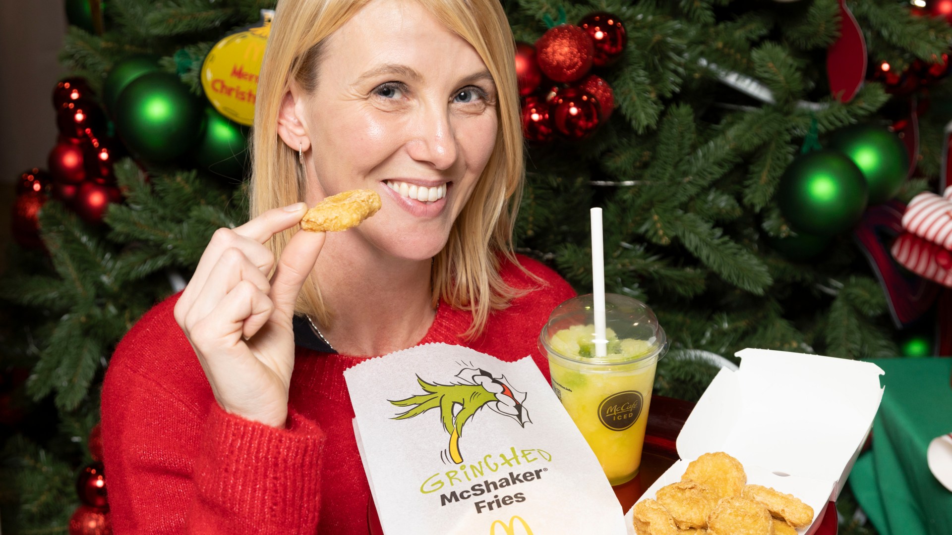 I tried the festive McDonald's menu with TEN new items including adult happy meal and TWO new McFlurry flavours