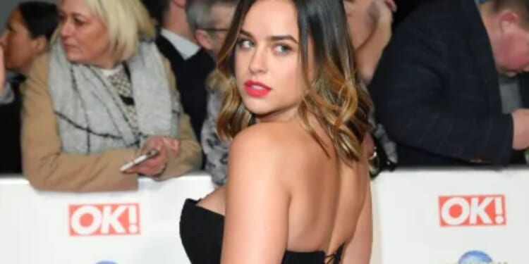 Coronation Street star appears to take savage swipe at ex husband with song about CHEATING