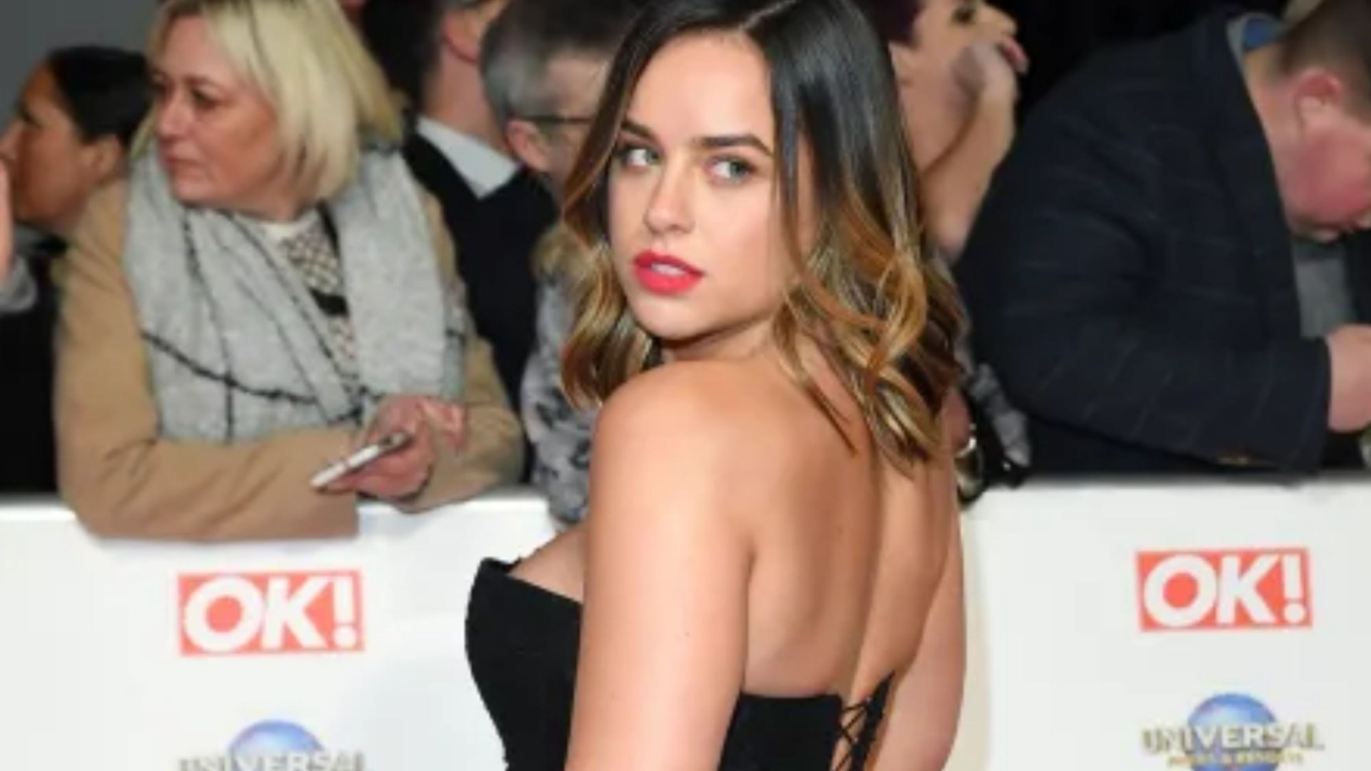 Coronation Street star appears to take savage swipe at ex husband with song about CHEATING