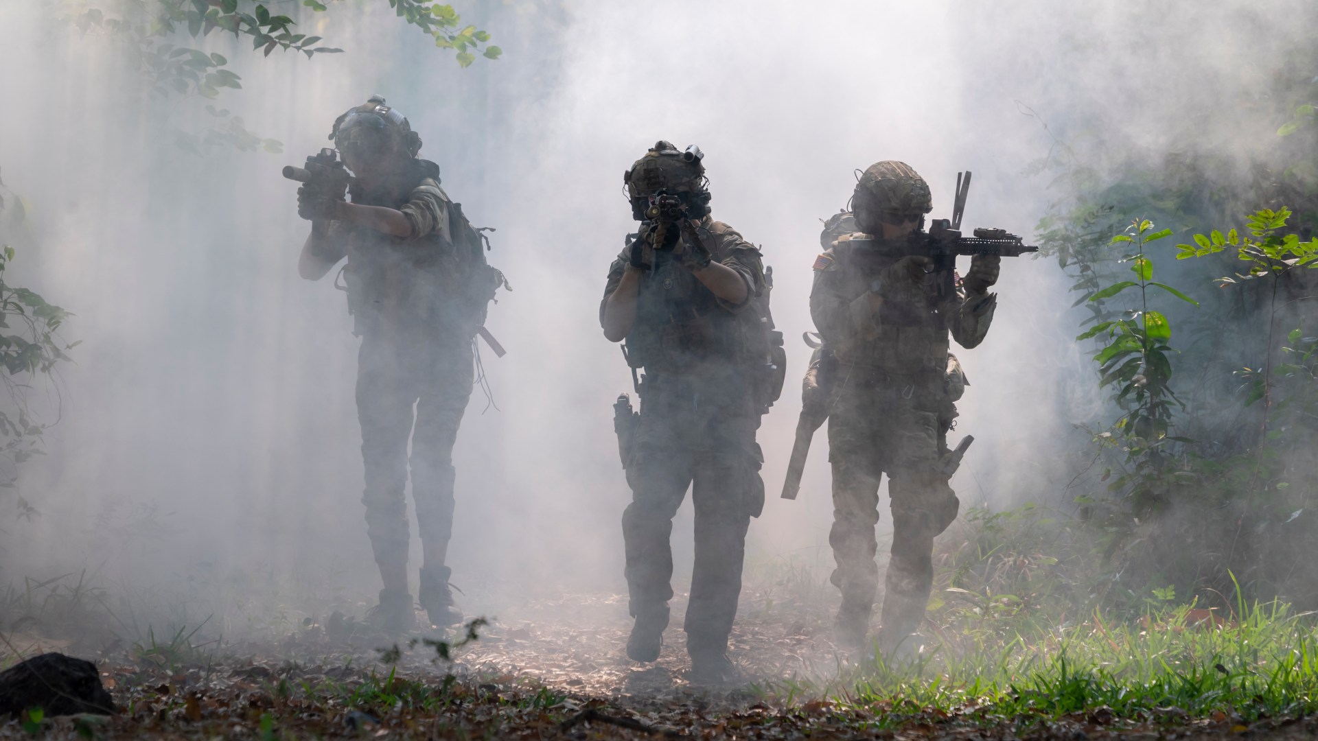 Lawyers representing SAS heroes threaten to take Government to court over controversial Legacy Bill