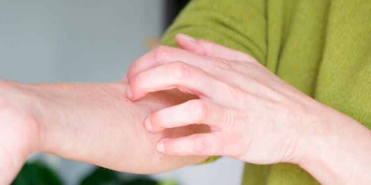 The easy-to-ignore symptom of one of the UK's deadliest cancers you might blame on the freezing temperatures