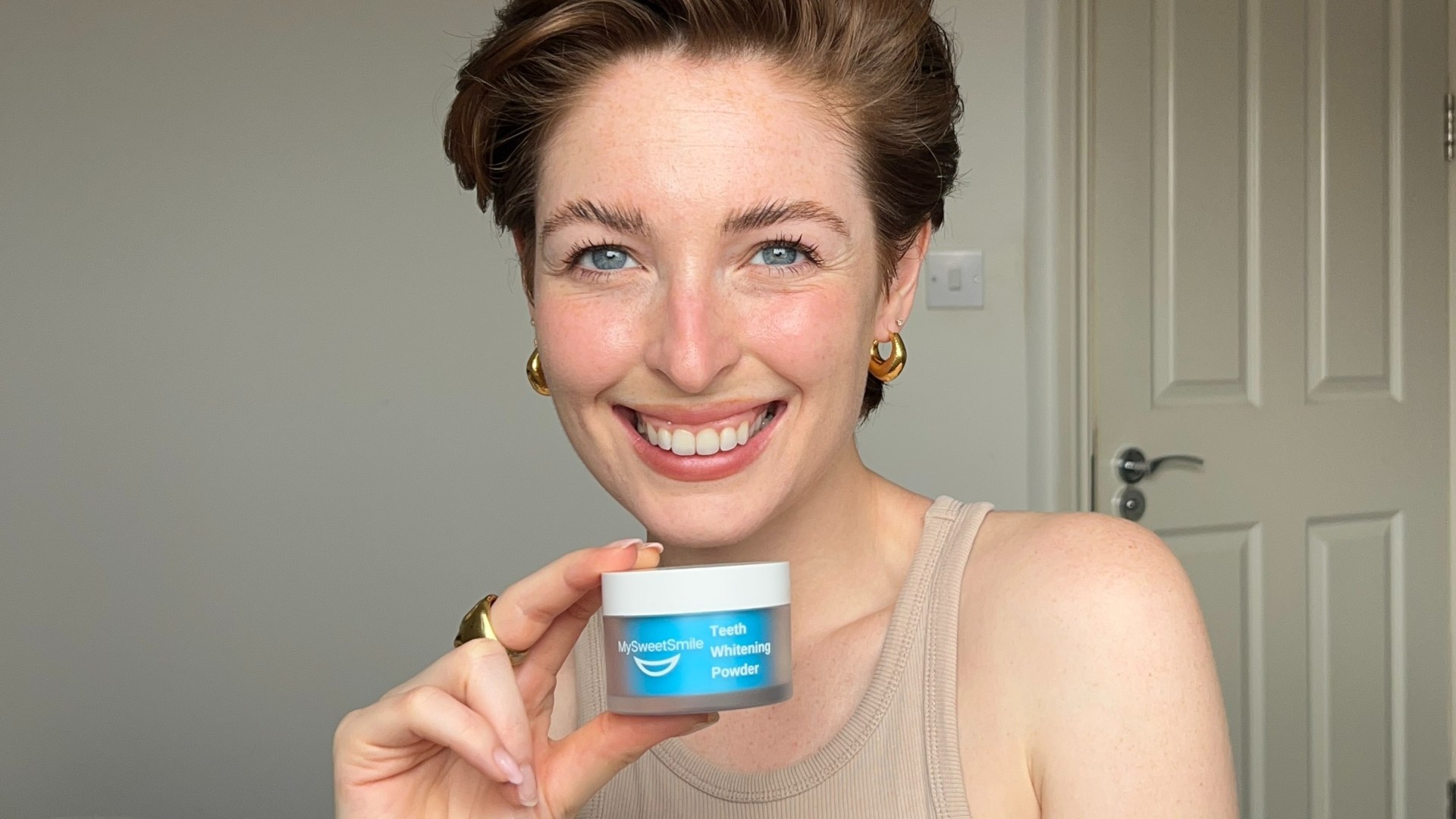 Unlock daily FREE gifts in MySweetSmile's Black Friday sale -now LIVE