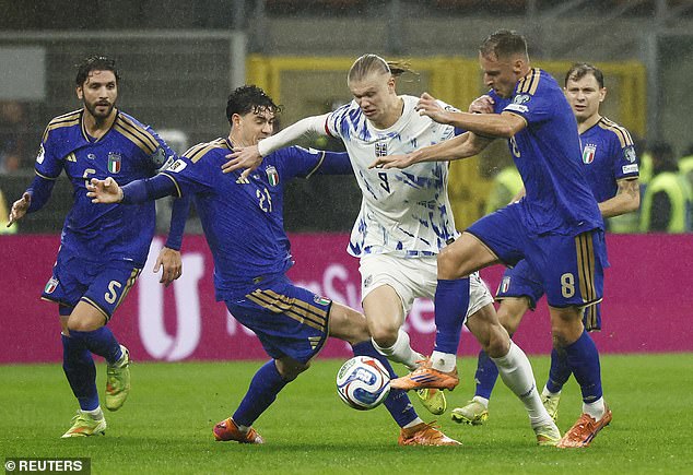 Italy sunk to a 4-1 defeat against Norway on Sunday, sealing their consignment to the play-offs