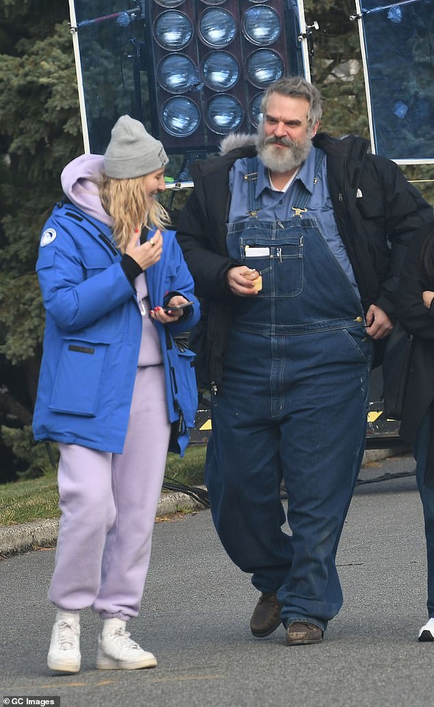 The New York-born star looked almost unrecognisable as he made his way to film the new thriller which is being directed by Friends star Courteney Cox