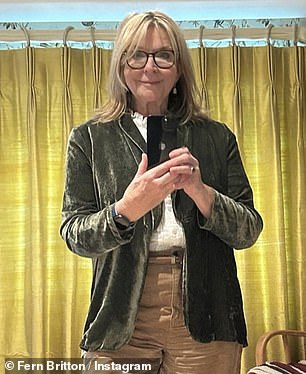 The TV star cut a glamorous figure in a green velvet blazer with matching trousers, gifted from Busby & Fox