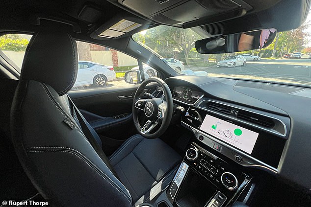 Data from every trip is fed back to the firm, so with millions of gigabytes at its disposal, the service boasts it can ¿handle everything¿