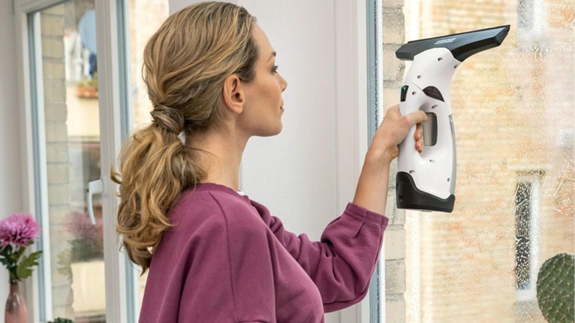 Kärcher winter gadget at lowest ever price ‘clears condensation’ and ‘leaves windows spotless’