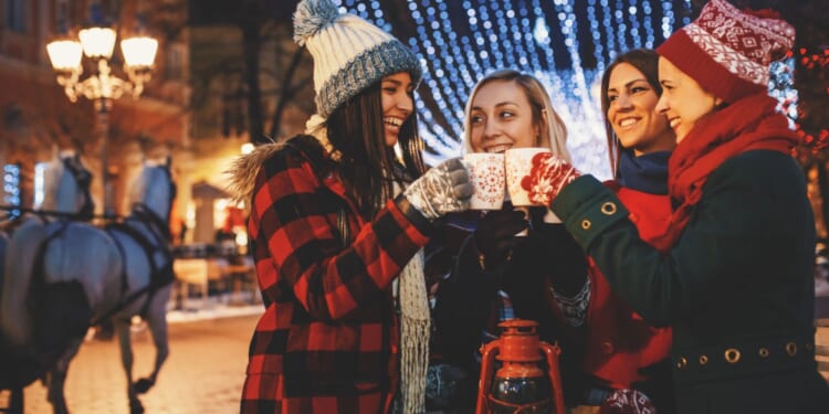 Five savvy ways to celebrate Friendsgiving without forking out the big bucks