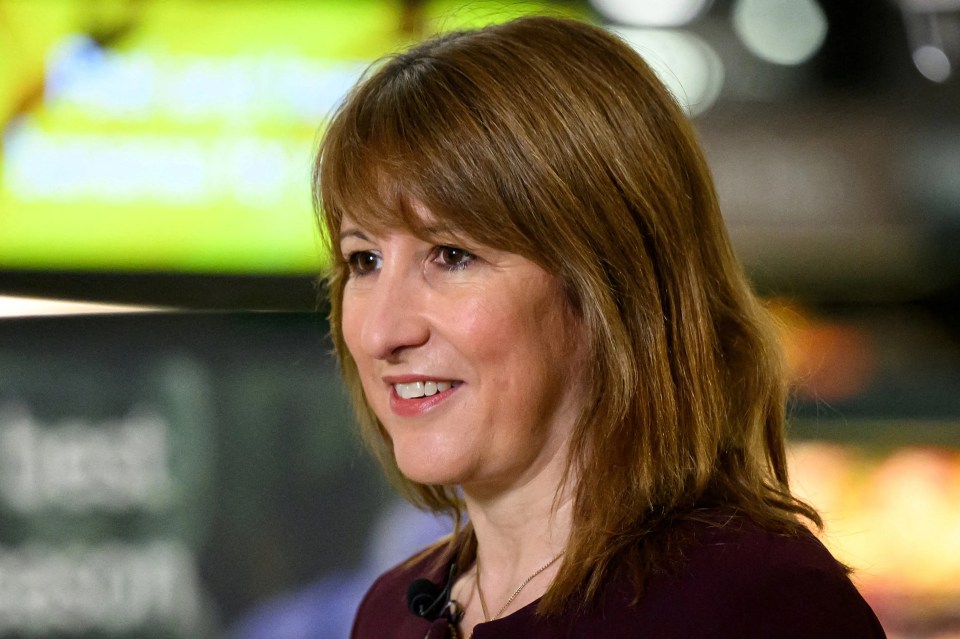 Chancellor Rachel Reeves speaking to the press in a supermarket.