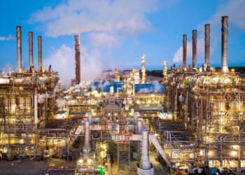 UK 'ghost town' where high street lies abandoned is hit by ANOTHER 'devastating' blow putting 400 jobs at risk