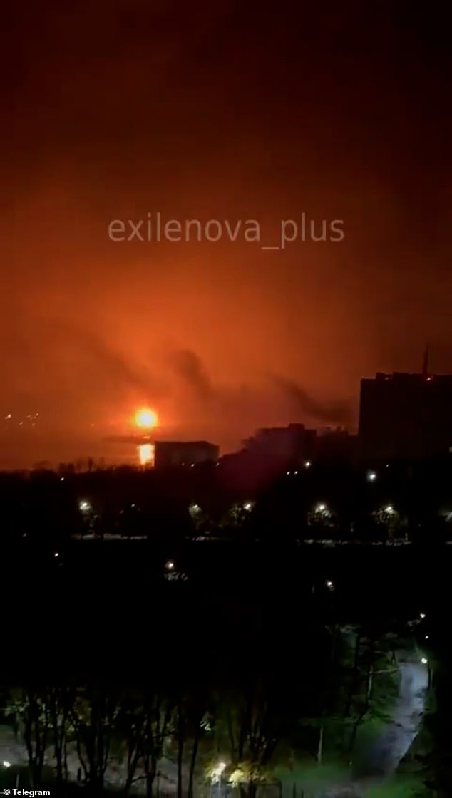 A Ukrainian drone set an experimental bulb-nosed A-60 aircraft – a carrier of laser weapons – ablaze