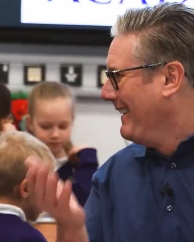 The Prime Minister led children in saying 'six-seven' while performing the hand gesture