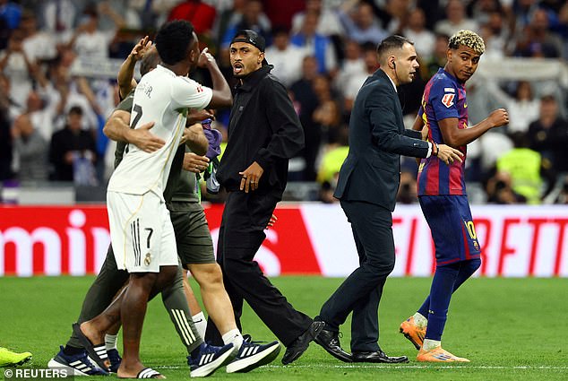 The Barcelona star was separated from the fray after stirring up heated emotions before the tie