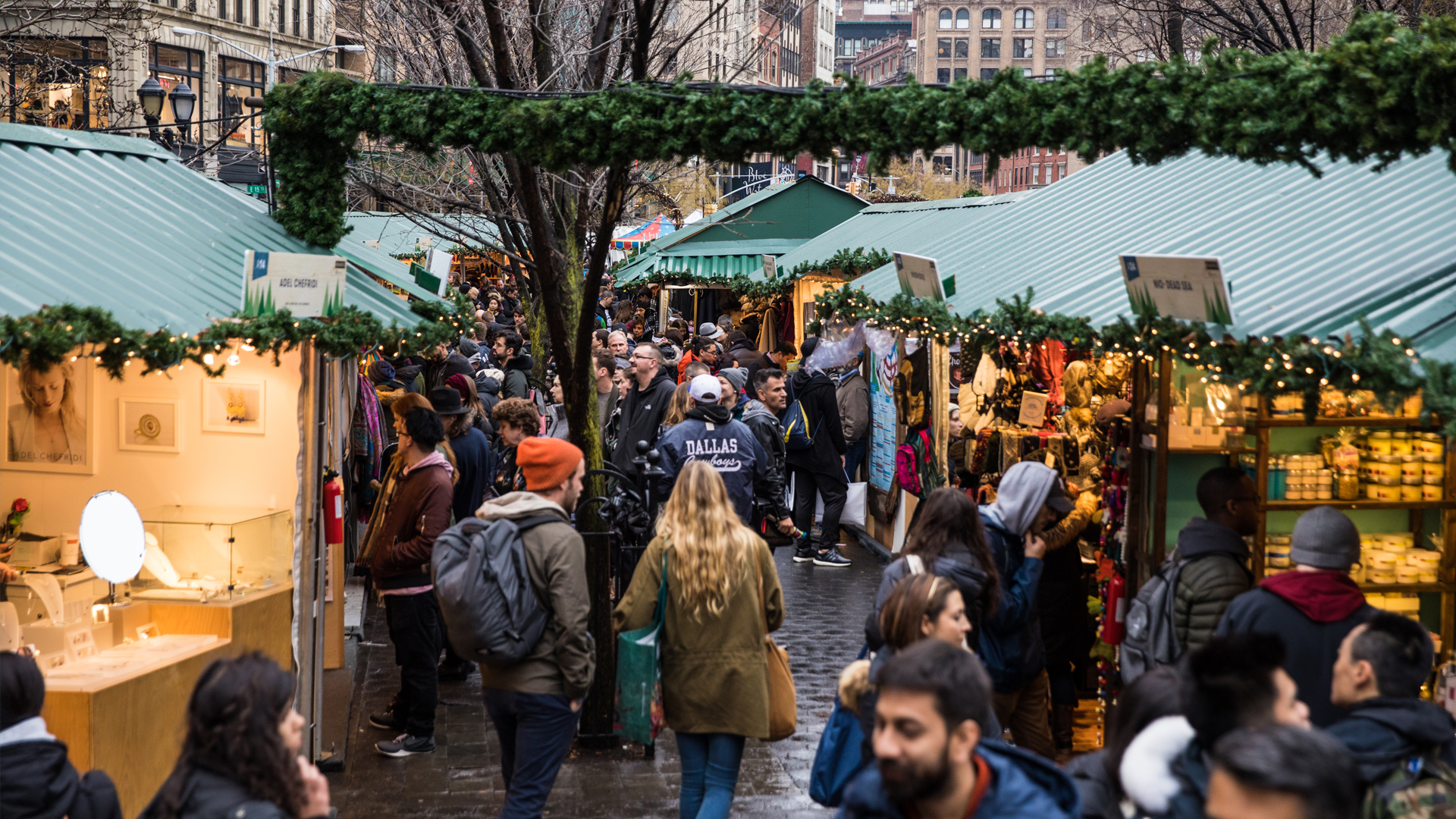 'Cozy' holiday market slammed for charging $19 for 'room temp hot chocolate' — but scorned vendors are pushing back