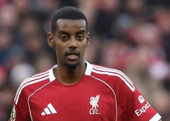 Thieves who stole £1.2million of goods including from Liverpool star Alexander Isak ordered to pay back just ONE POUND